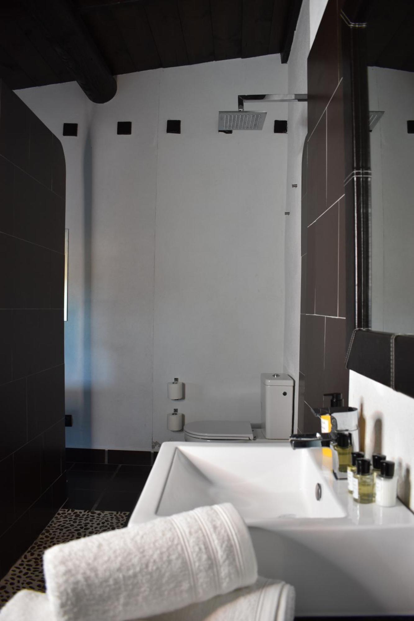 Mas Mls Hotel แซ็งต์-มารี-เดอ-ลา-แมร์ ภายนอก รูปภาพ